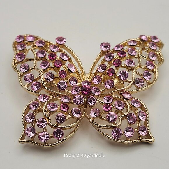 Betsey Johnson Butterfly Pin Brooch Gold Tone Purple Rhinestones - Picture 1 of 5